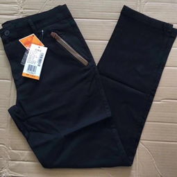 重慶萬優(yōu)匯 一站式品牌服裝及運(yùn)動(dòng)尾貨批發(fā)基地